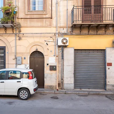 Poppa A Prua Holiday home Palermo