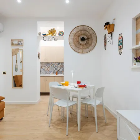 Holiday home Poppa A Prua Palermo